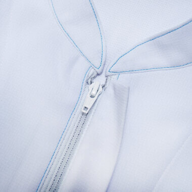 サントリープロダクツ株式会社 天然水 北アルプス信濃の森工場のユニフォーム