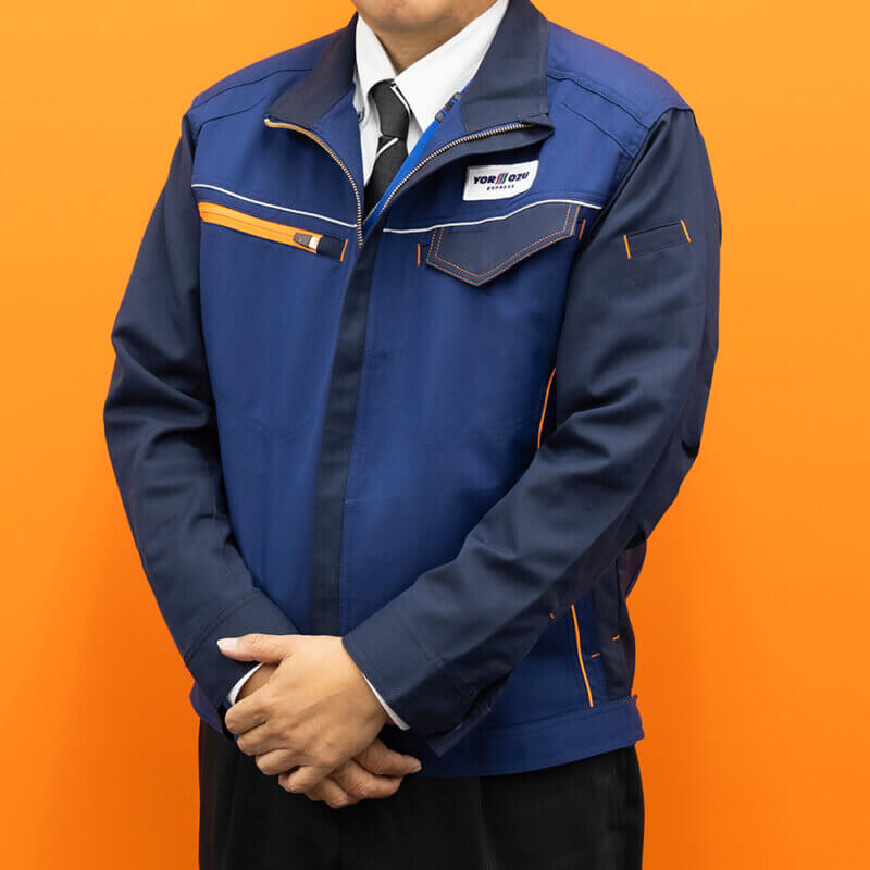 萬運輸株式会社のユニフォーム